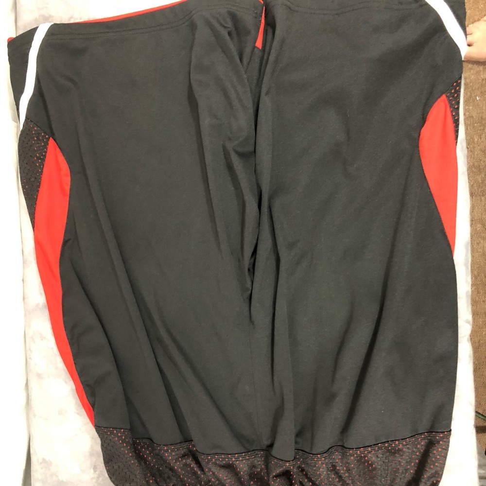 Addias Climalife running shorts  M/L - Picture 6 of 7
